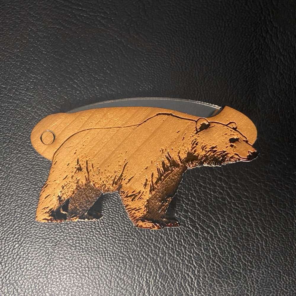 DeMarcus Alexan Bear Travel Comb